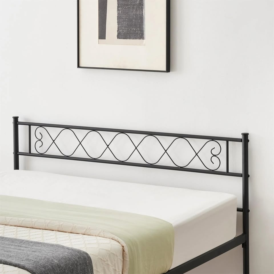 Garvee Queen Metal Bed Frame with Heart Design - photo 5
