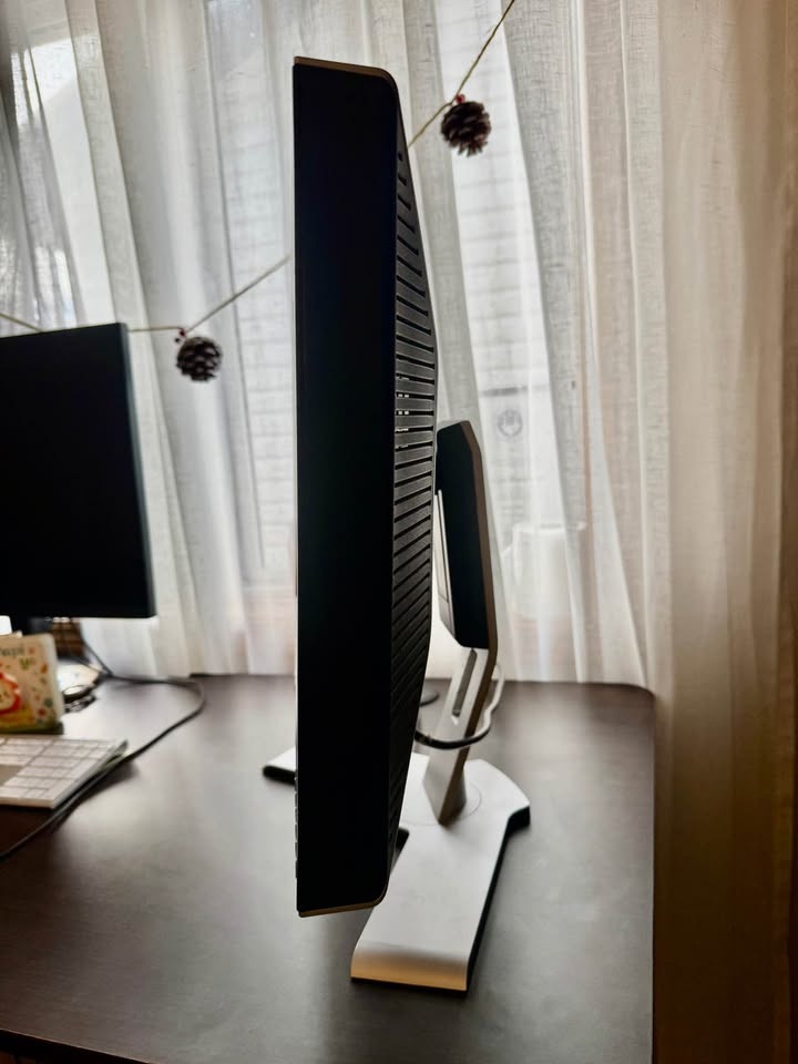 Dell 24” 1920x1200p LCD - photo 2