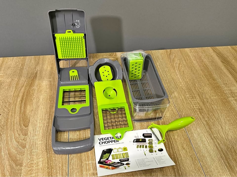MOVING SALE | Multi-purpose Veggie Chopper