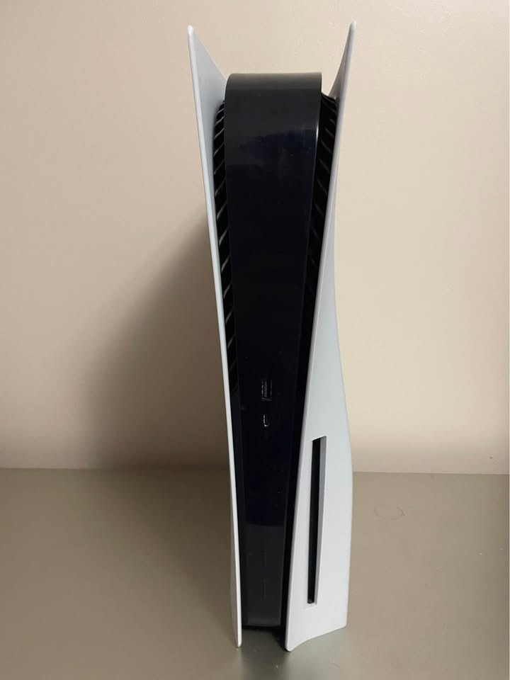 PS5 Disc version - photo 2