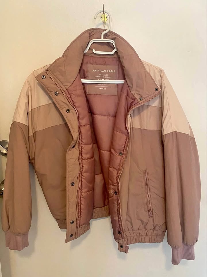 Women’s American eagle bomber jacket