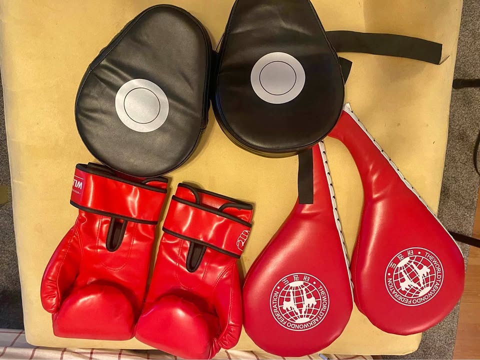 Boxing gloves