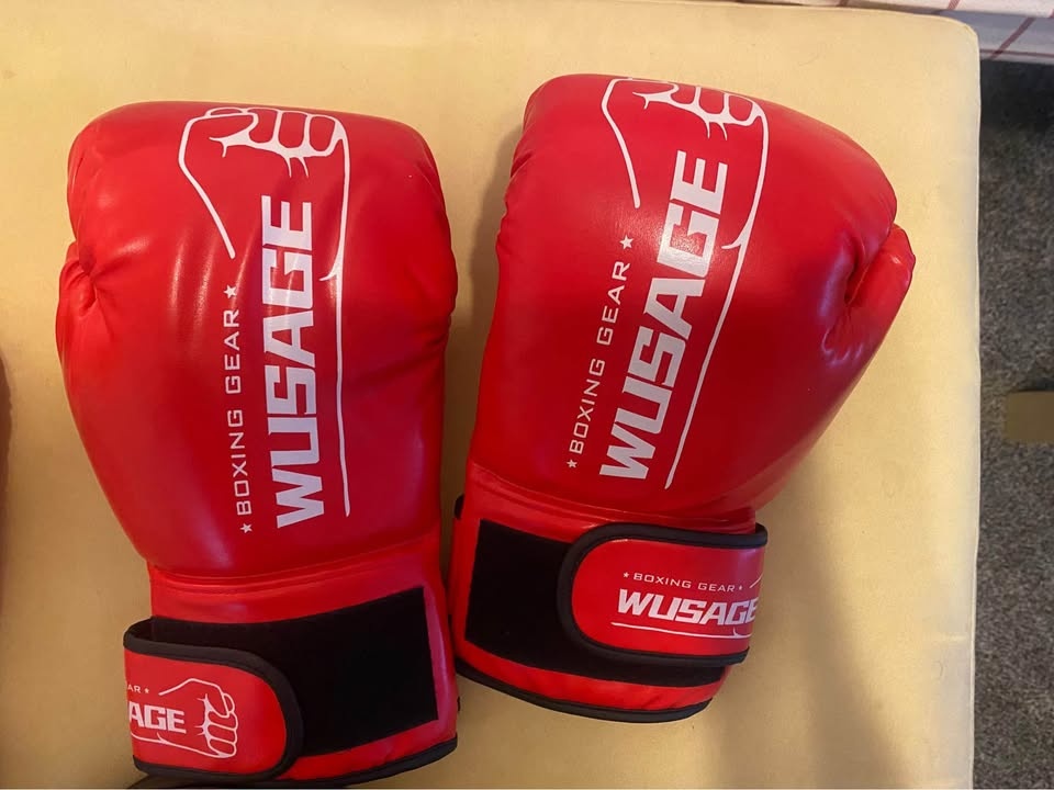 Boxing gloves - photo 2