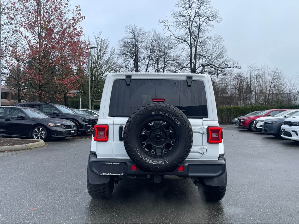 2024 Jeep wrangler sahara *no accident!* - photo 4