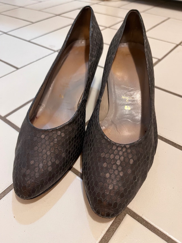 Women’s Leather Shoes