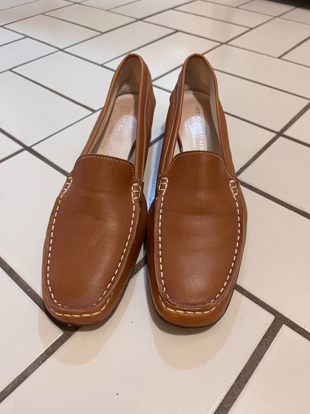 Women’s Leather Shoes