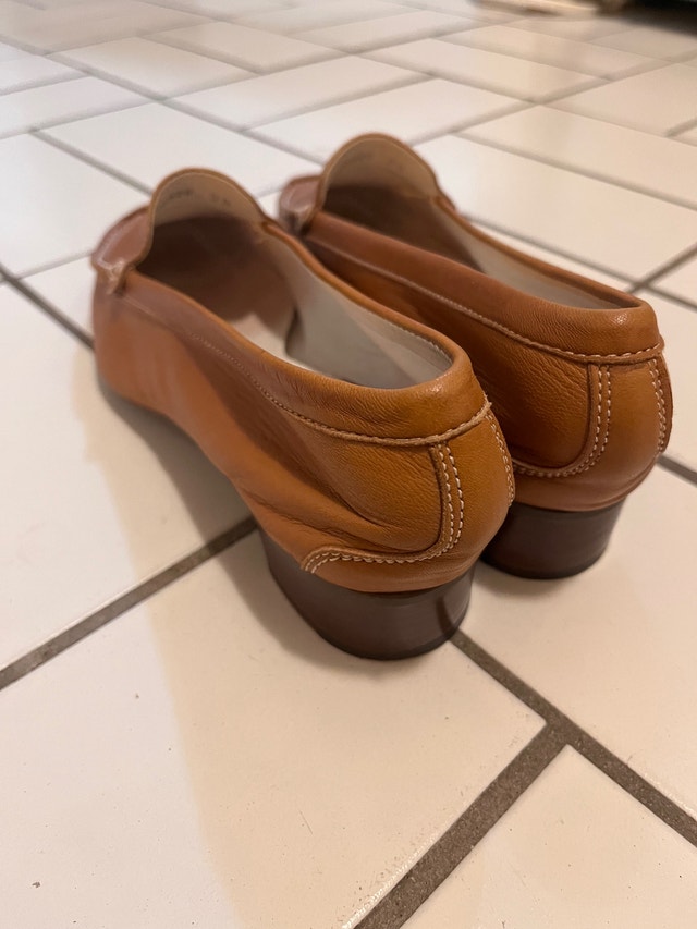 Women’s Leather Shoes - photo 3