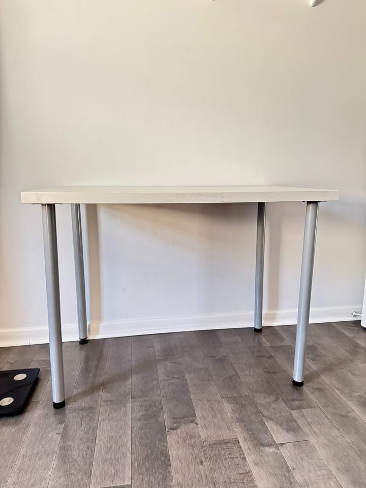 LINNMON / ADILS - IKEA White desk table