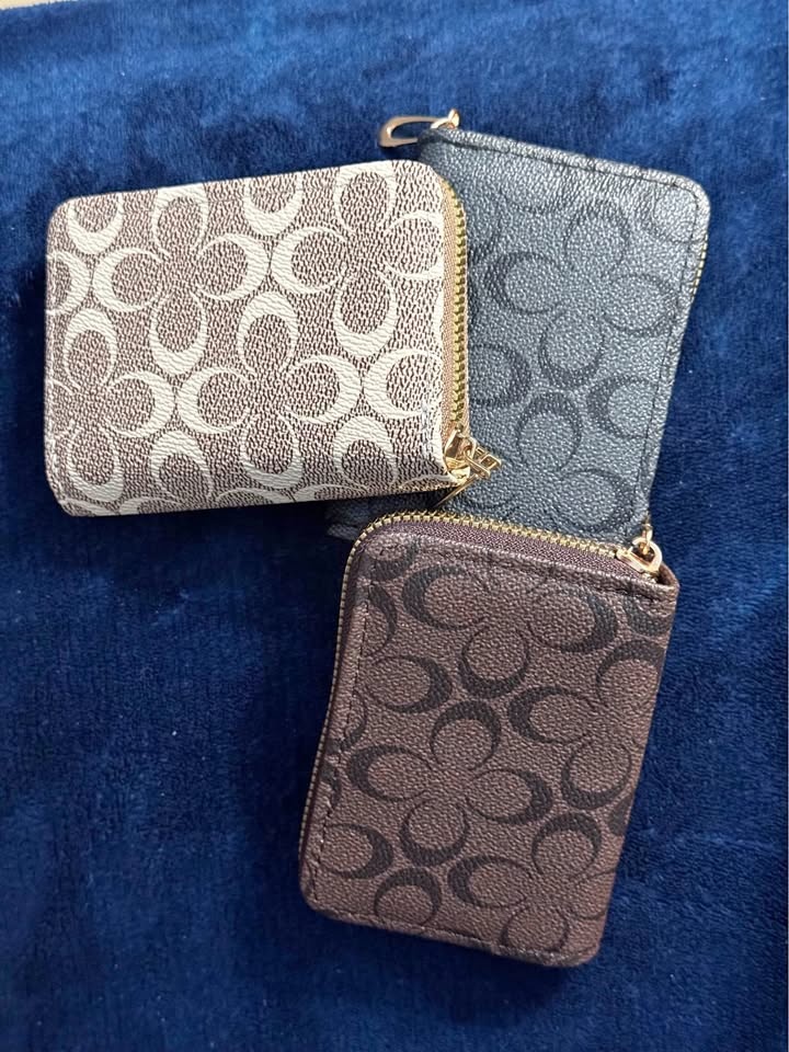 Vintage Zipper Coin Wallet | Compact & Stylish