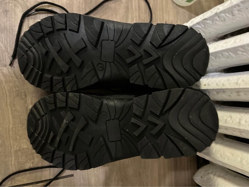 Winter Boots sz 9 waterproof - photo 2