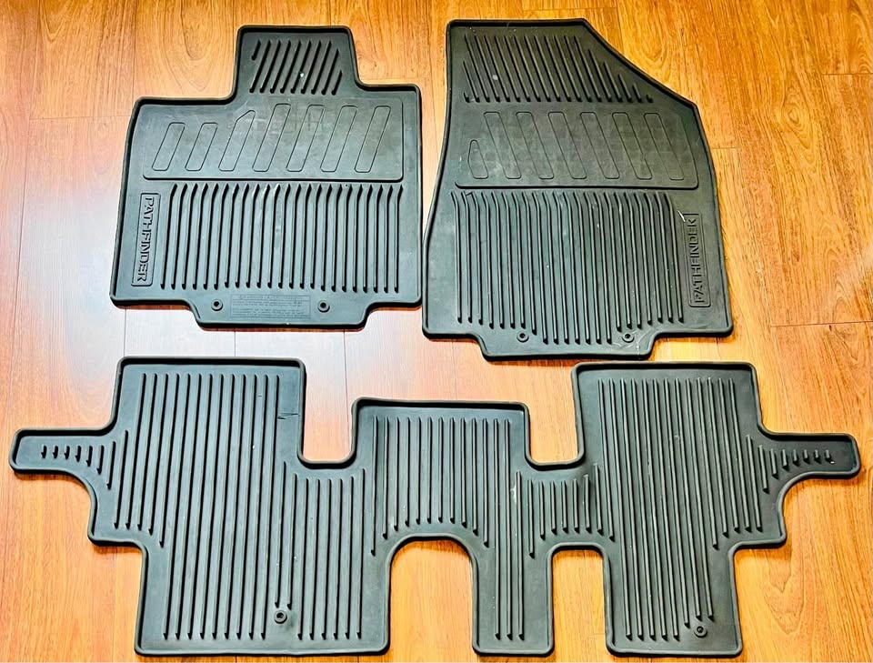 Nissan Pathfinder Rubber Floor Mats 2013- 2020