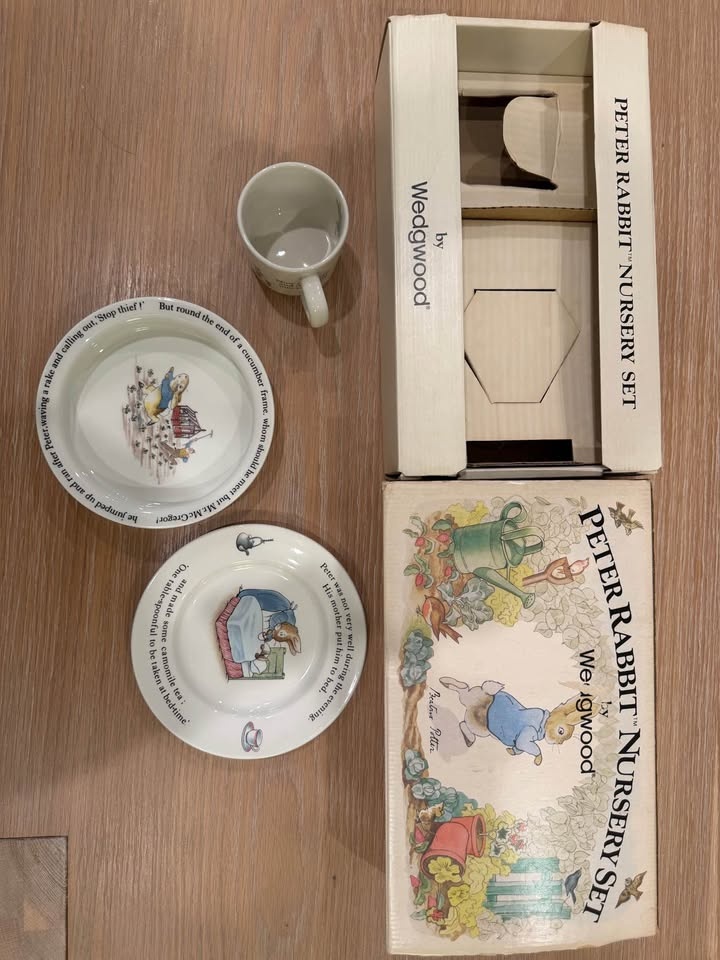 Brand New Wedgwood “Peter Rabbit” Nursery Set – In Original Box - photo 2