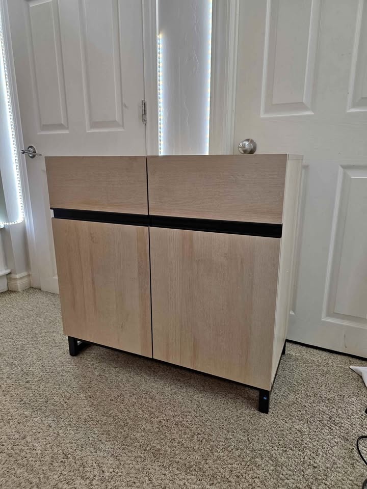 WAMPAT Modern Sideboard / Storage Cabinet (Light Oak)