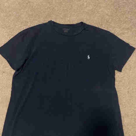 Men’s medium polo T-shirt