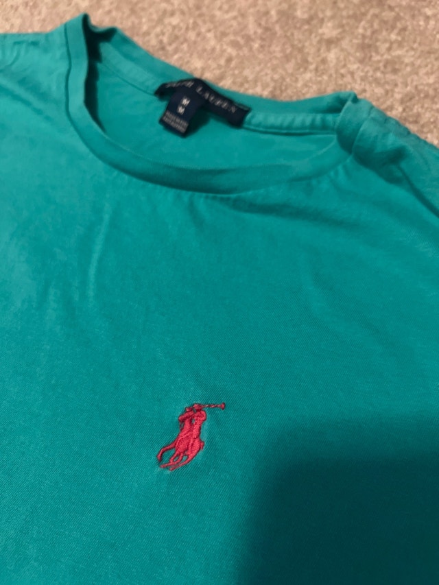 Woman’s medium Ralph Lauren T-Shirt - photo 2