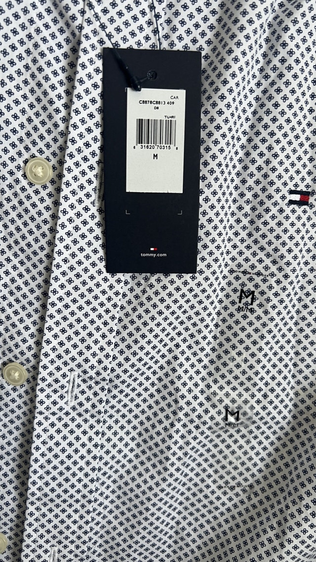NWT Men’s Tommy Hilfiger men’s medium Shirt - photo 2