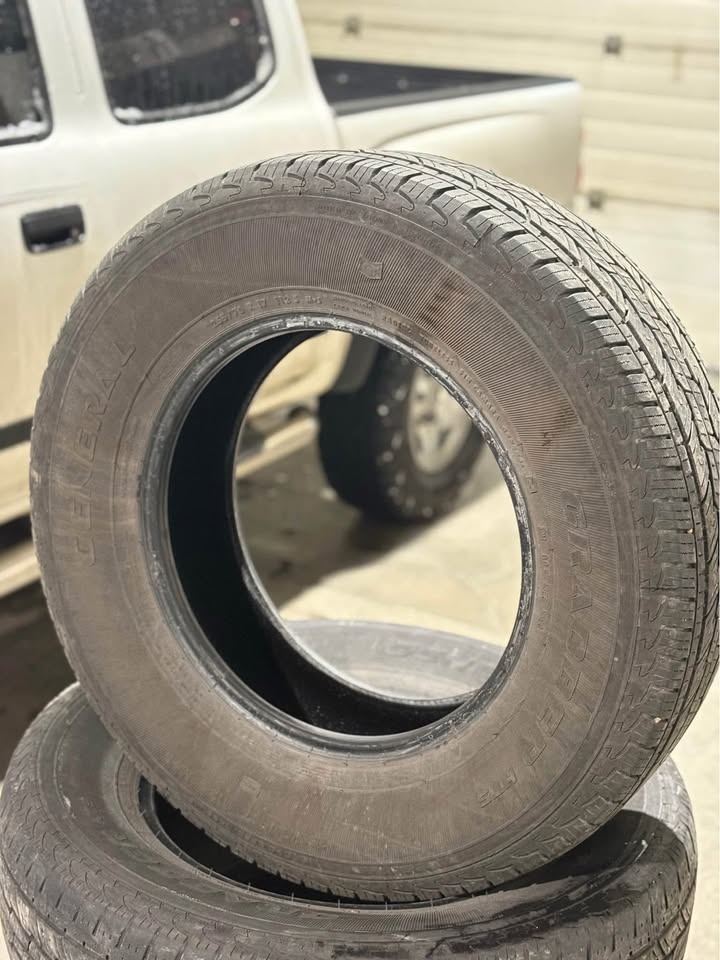 (4) General 255/70R17 All Season Tires - photo 2