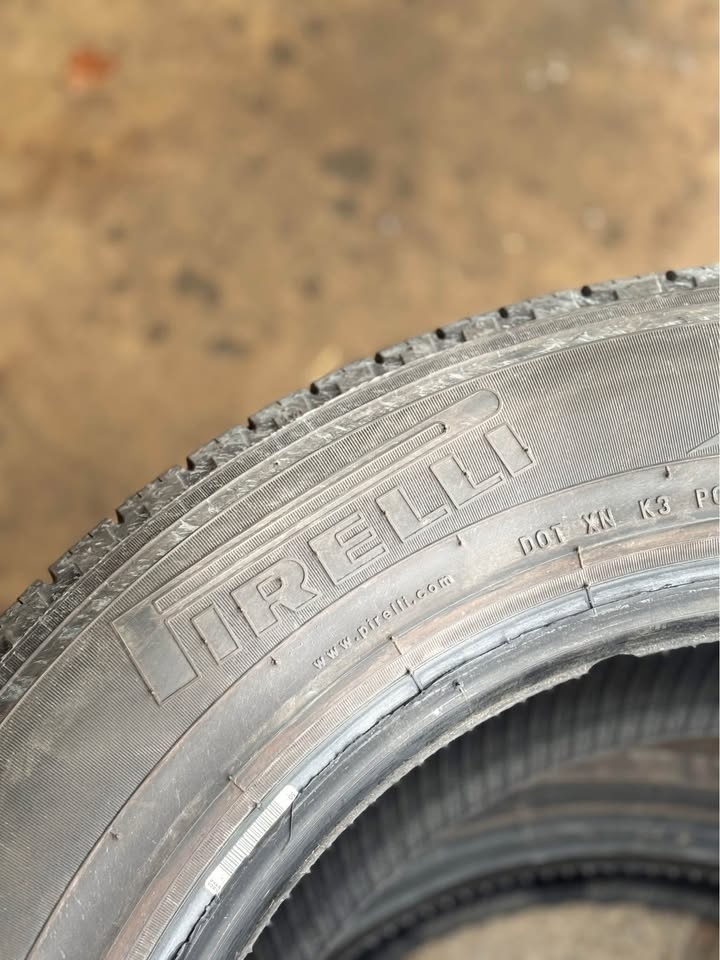 (2) Pirelli 235/60R18 All Season Tires - photo 4
