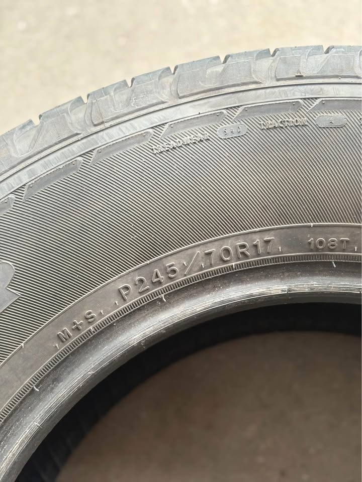 (4) Goodyear 245/70R17 All Season Tires - photo 4