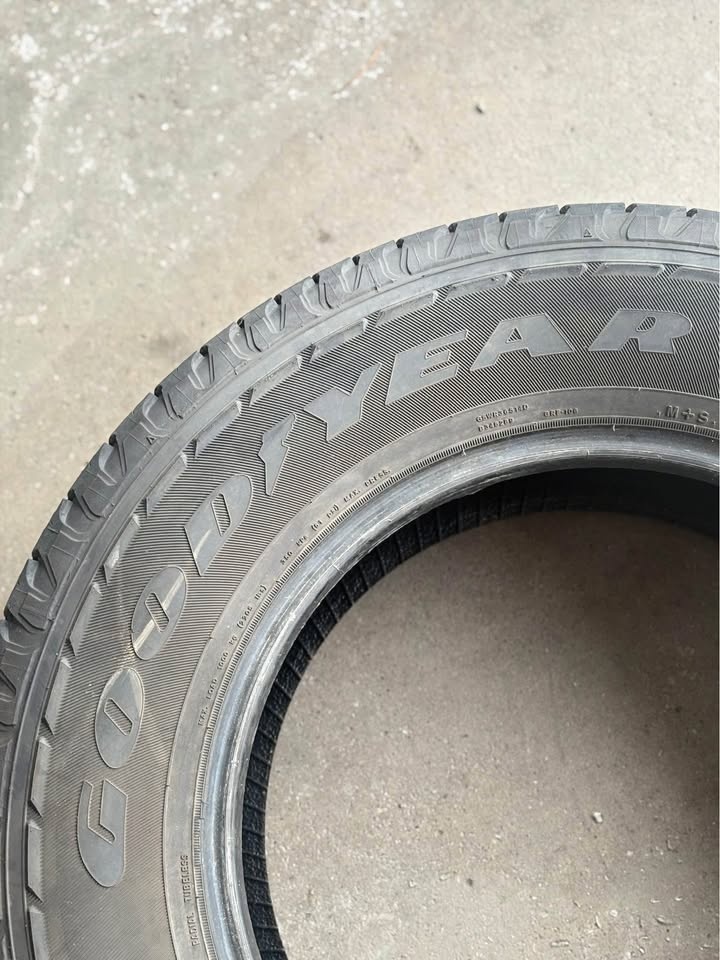(4) Goodyear 245/70R17 All Season Tires - photo 5