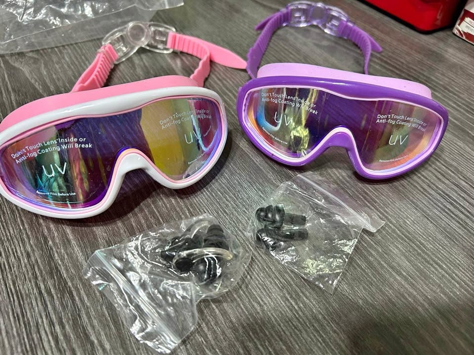 Pink & Purple Swimming Goggles - New!