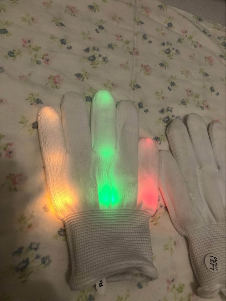 NEW-kids Light Up LED Gloves - White - photo 3
