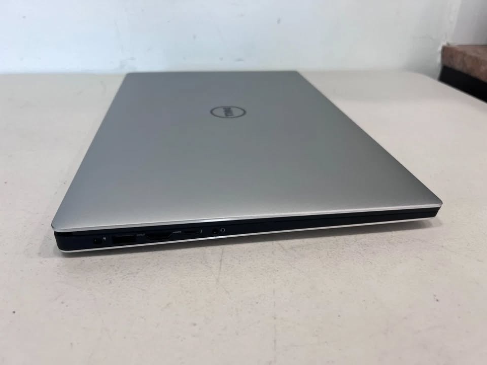Dell XPS 9550 - 15.6" 4K TOUCH Gaming Laptop i7, GTX 960M - photo 4