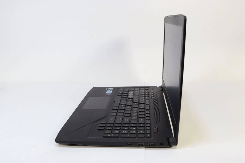 Asus ROG Strix GL503 Gaming 15.6" CORE i7 - photo 3