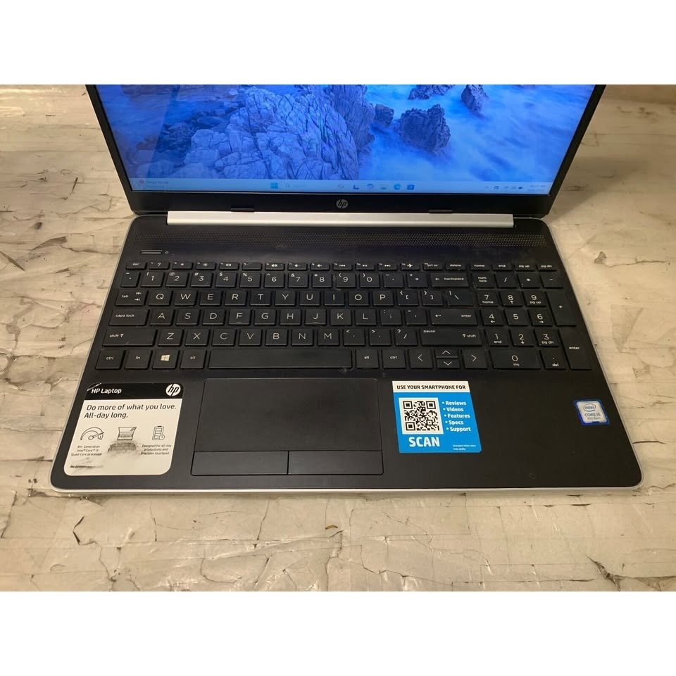 HP 15-DW0077NR 15.6" Laptop i5-8265U 16GB RAM 512GB SSD - photo 2