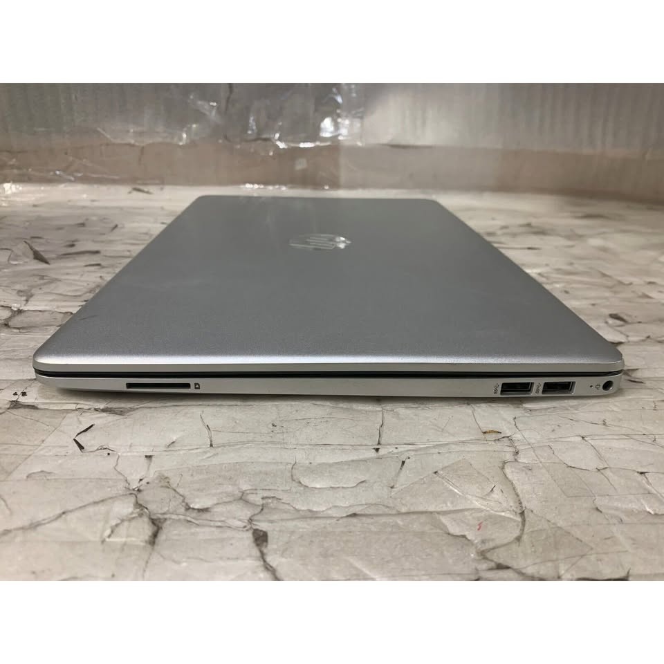 HP 15-DW0077NR 15.6" Laptop i5-8265U 16GB RAM 512GB SSD - photo 5