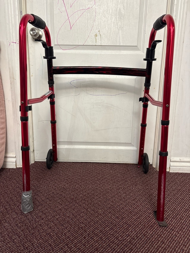 walker like new