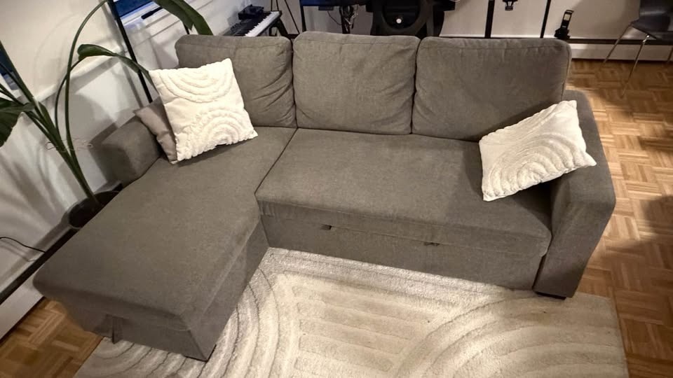 Sectional pull out sofa bed with storage - photo 4