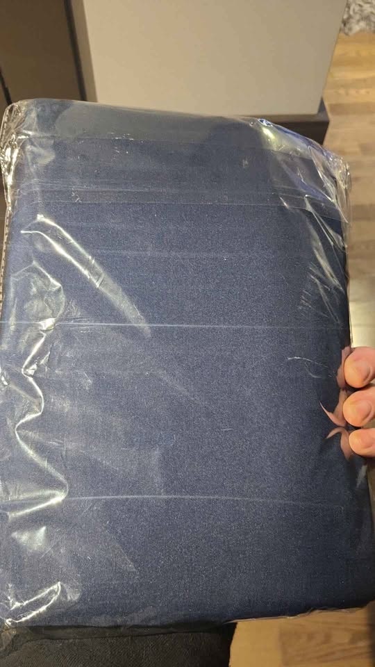 Navy Blue Tablecloth (new) - photo 3