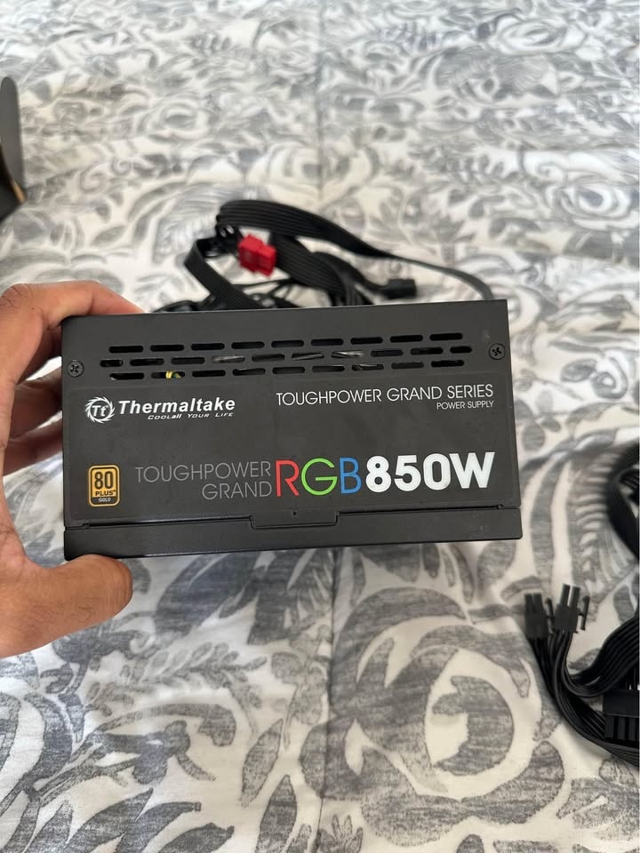 Toughpower Grand RGB 850W Gold Full Modular - photo 2