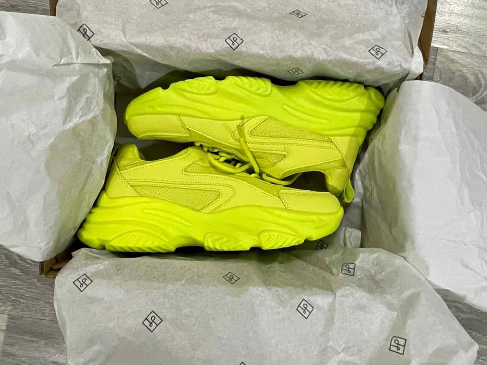 Brand new Women shoes Size 7.5 (original price $59.99)