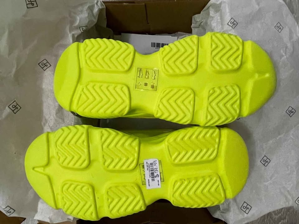 Brand new Women shoes Size 7.5 (original price $59.99) - photo 2