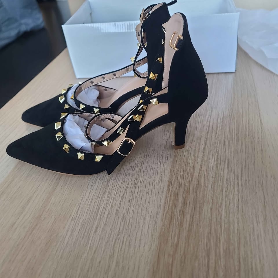 Women heels size 37, us 7 - photo 2