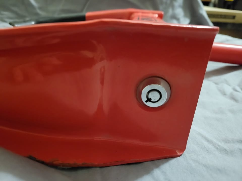 Tire Lock Trailer Wheel Lock Clamp - photo 4