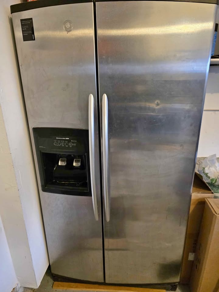 Kitchenaid fridge