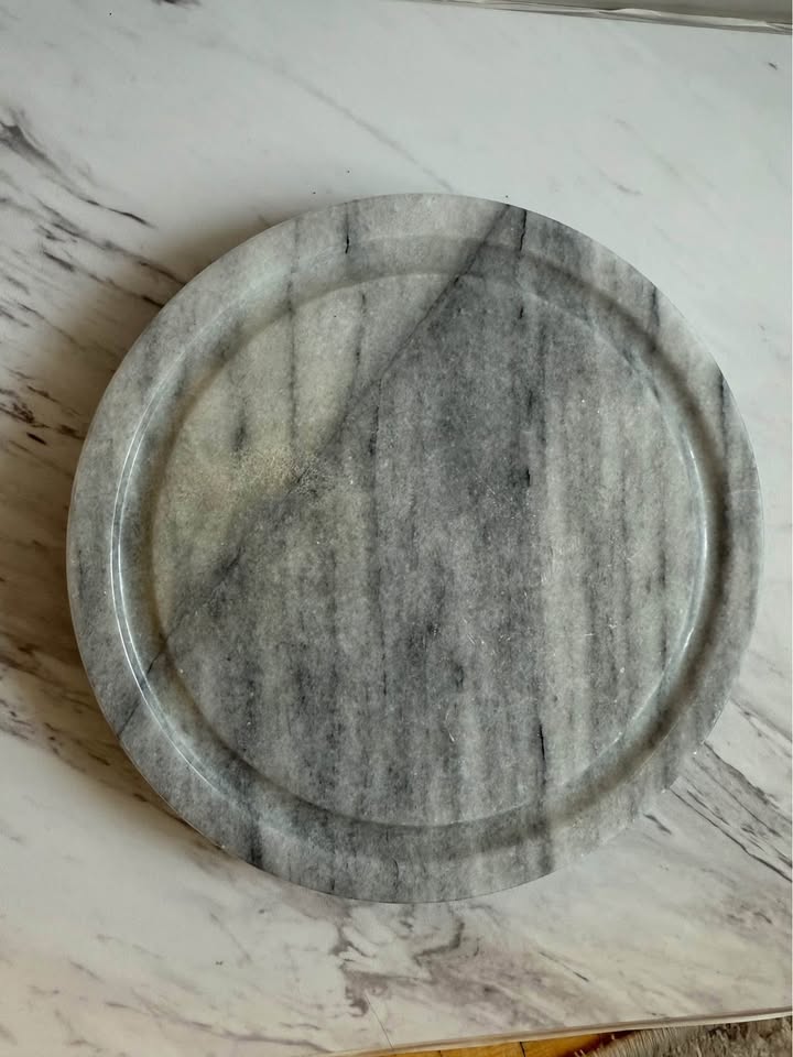 Raised marble tray/stand - photo 2