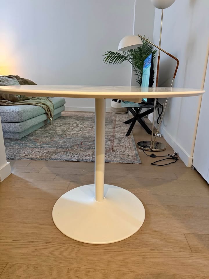 CB2 Dining Table + Chairs – Modern White