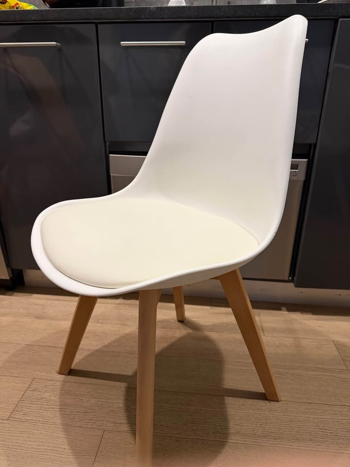 CB2 Dining Table + Chairs – Modern White - photo 3