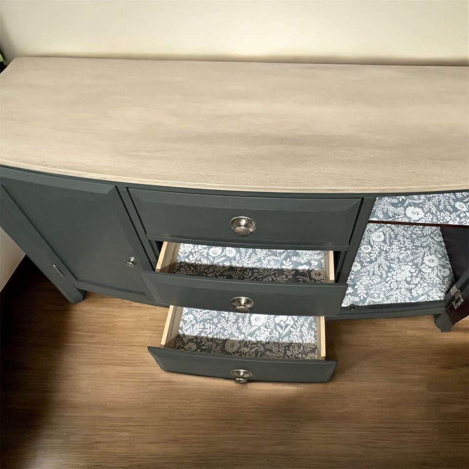 Sideboard/Dresser/Tv stand - photo 3