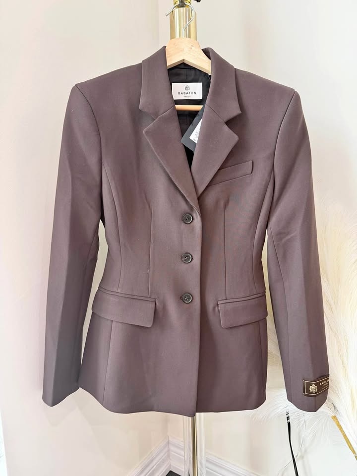 Aritzia Standout Blazer Size 0 NWT