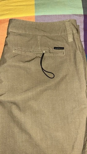 Quiksilver Men's Corduory Flat Front Shorts Beige Khaki, Casual