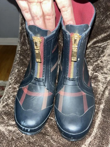 Tommy Hilfiger Blue and Red Plaid Boots with Gold Zipper - photo 3