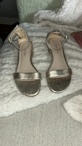 Pelle Moda Women's Size 8 Wedge Heels
