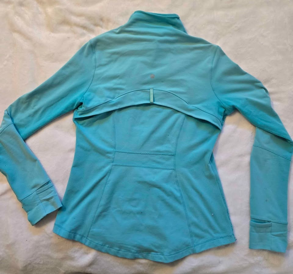 Light Turquoise Lululemon Jacket, Size L/1X - photo 4