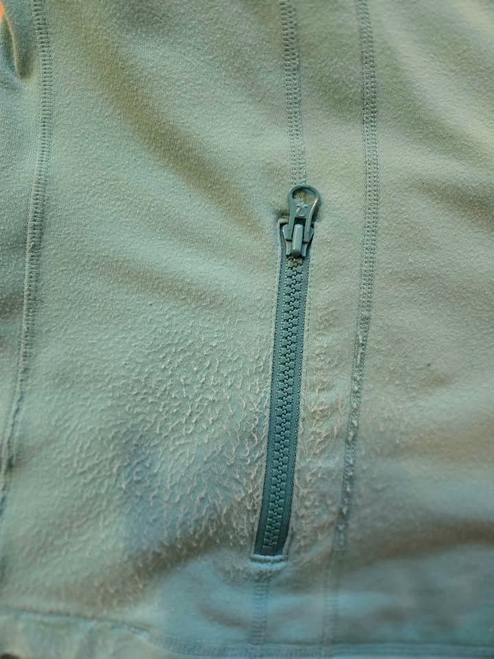 Light Turquoise Lululemon Jacket, Size L/1X - photo 5