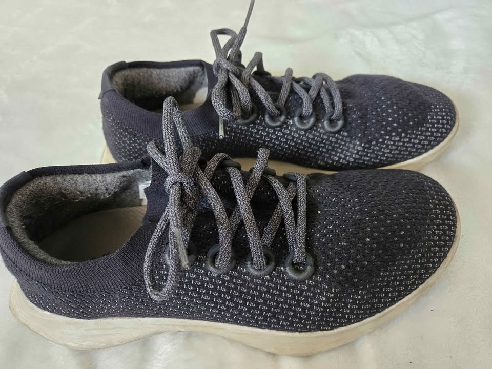 Dark Grey Allbirds Sneakers, Women's Size 11 - photo 2